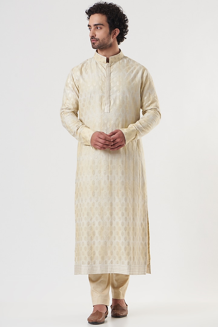 Cream Handloom Silk Zardosi Embroidered Groom Sherwani Set by Ritu & Abhishek at Pernia's Pop Up Shop