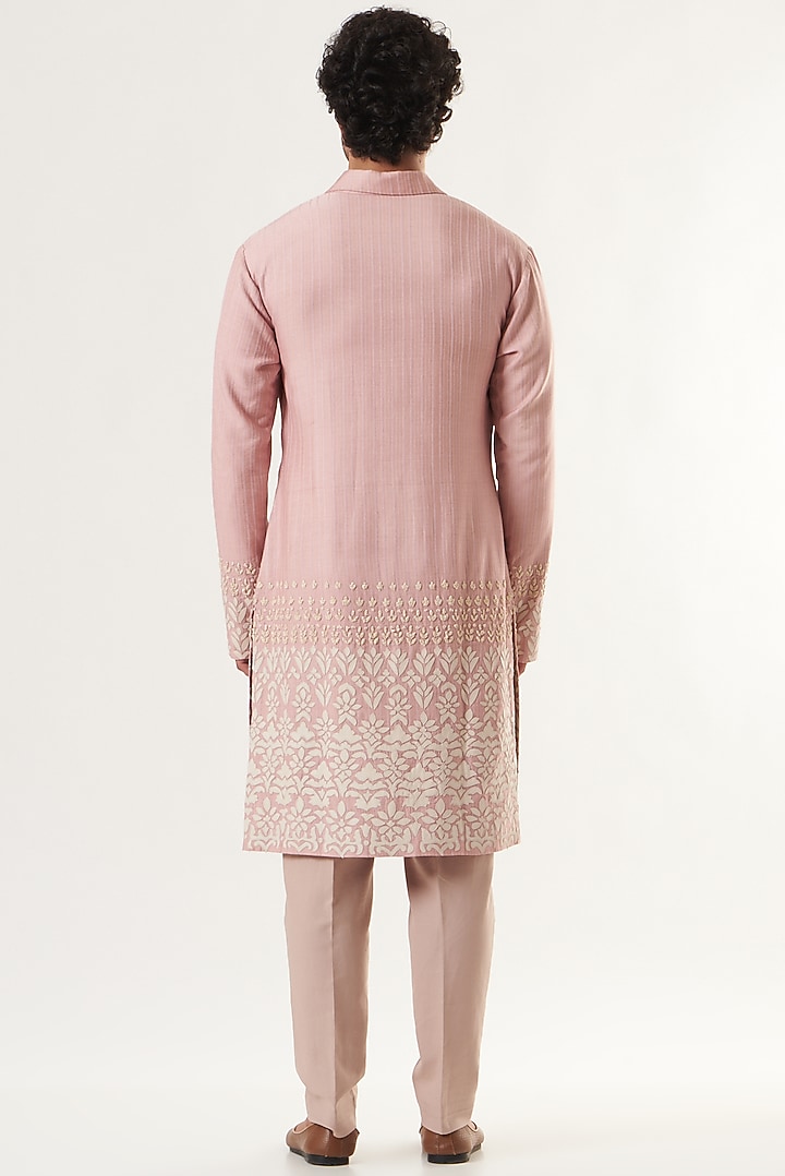 Powder Pink Embroidered Kurta by Ritu & Abhishek at Pernia's Pop Up Shop