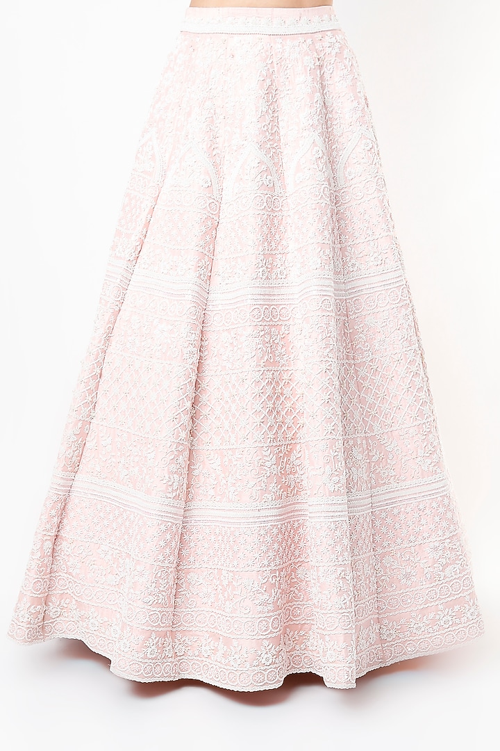 Blush Pink Embroidered Bridal Lehenga Set by Rianta's at Pernia's Pop Up Shop
