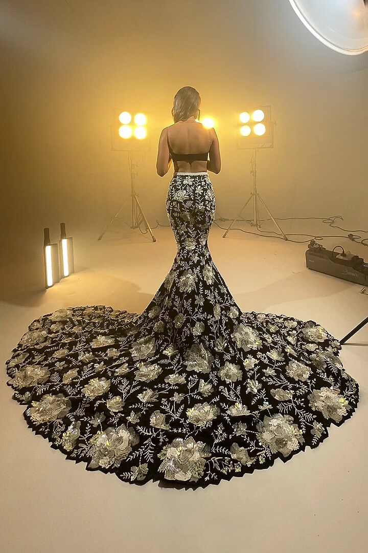 Black Metallic Organza Sequins Hand Embroidered Bridal Lehenga Set by Rianta's at Pernia's Pop Up Shop