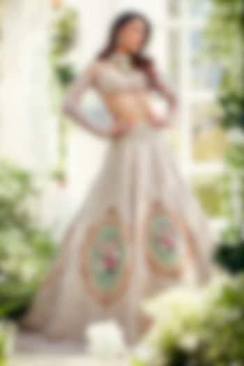 Off White Pure Raw Silk Floral Embroidered Bridal Lehenga Set by Rianta's at Pernia's Pop Up Shop