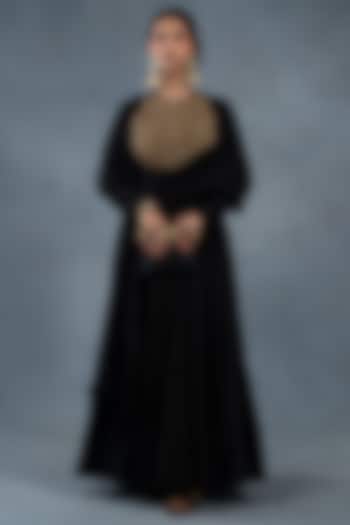Black Chanderi Silk Zardosi Embroidered Wedding Anarkali Set by RICHA AHLUWALIA at Pernia's Pop Up Shop