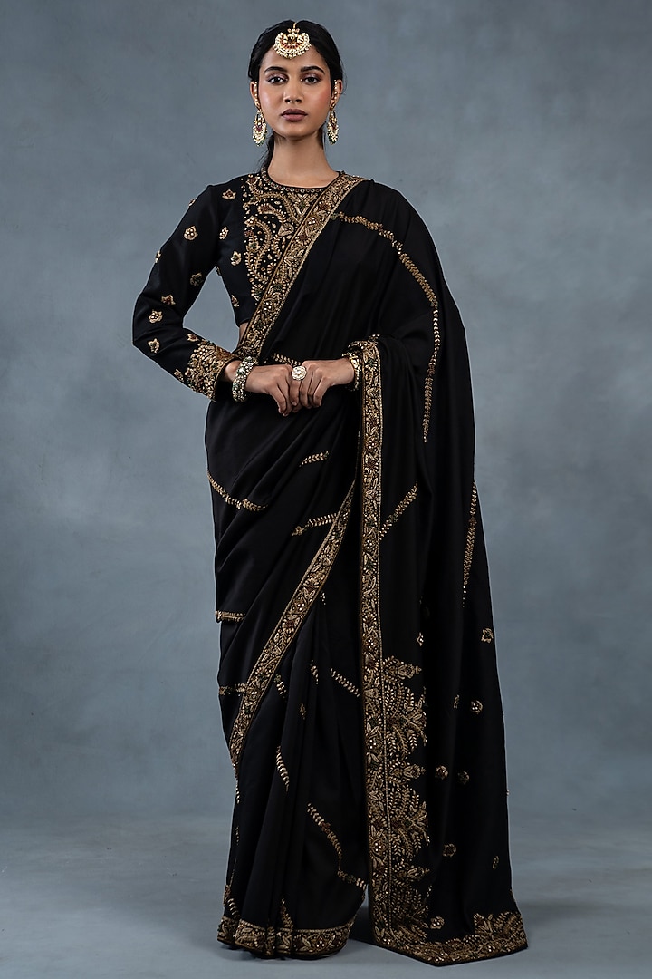 Black Chanderi Zardosi Hand Embroidered Reception Saree Set by RICHA AHLUWALIA at Pernia's Pop Up Shop