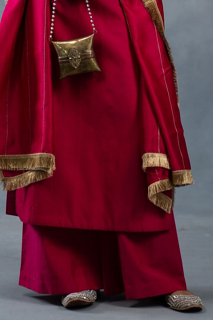 Hot Pink Chanderi Silk Hand Embroidered Kurta Set by RICHA AHLUWALIA at Pernia's Pop Up Shop