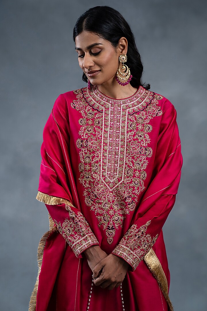 Hot Pink Chanderi Silk Hand Embroidered Kurta Set by RICHA AHLUWALIA at Pernia's Pop Up Shop