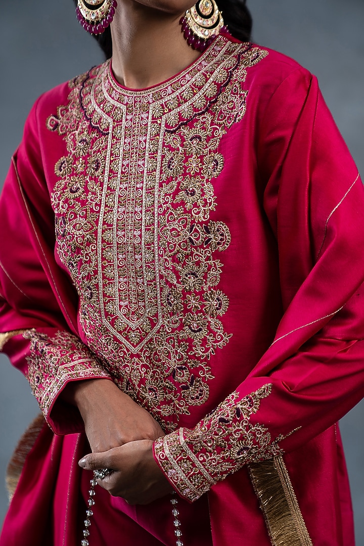 Hot Pink Chanderi Silk Hand Embroidered Kurta Set by RICHA AHLUWALIA at Pernia's Pop Up Shop