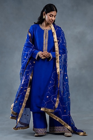 Electric Blue Habutai Silk Hand Embroidered Kurta Set by RICHA AHLUWALIA