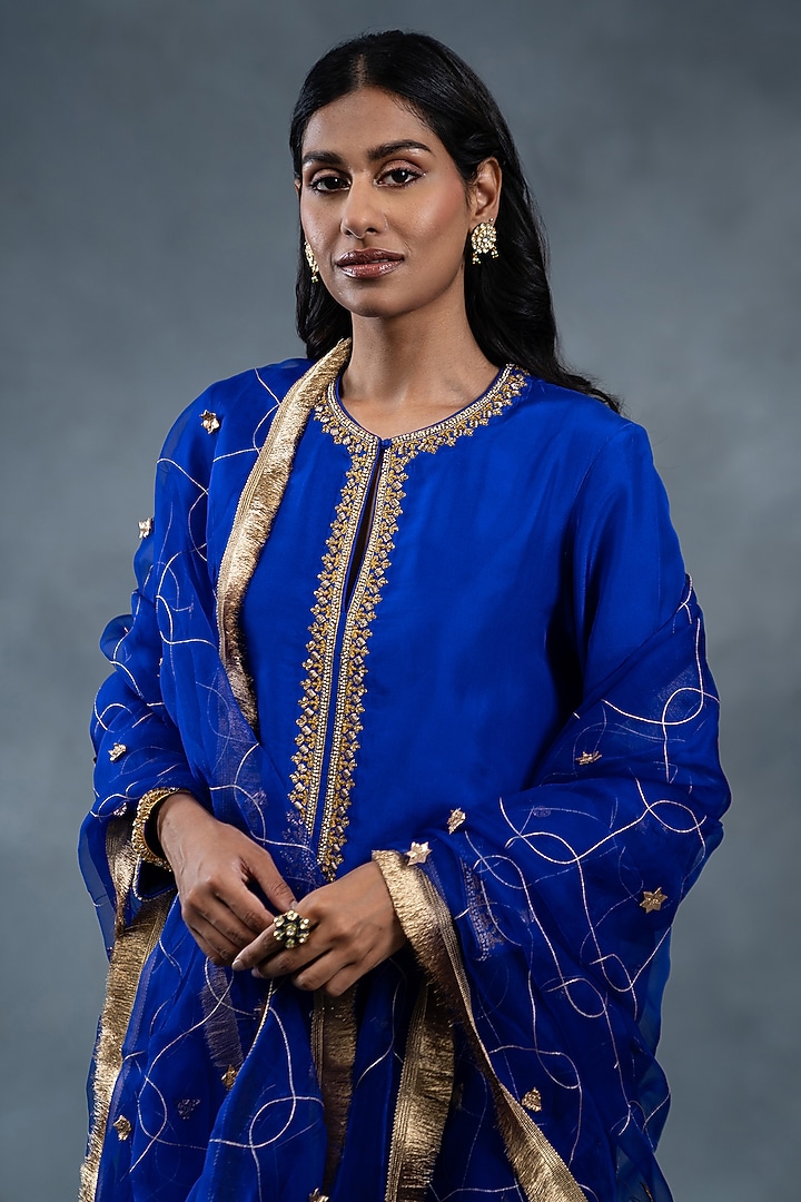Electric Blue Habutai Silk Hand Embroidered Kurta Set by RICHA AHLUWALIA at Pernia's Pop Up Shop