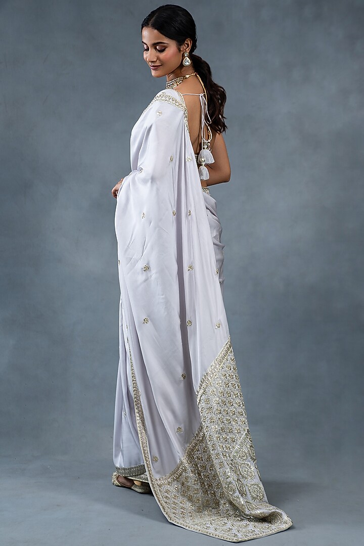 Light Grey Habutai Silk Hand & Machine Embroidered Wedding Saree Set by RICHA AHLUWALIA at Pernia's Pop Up Shop