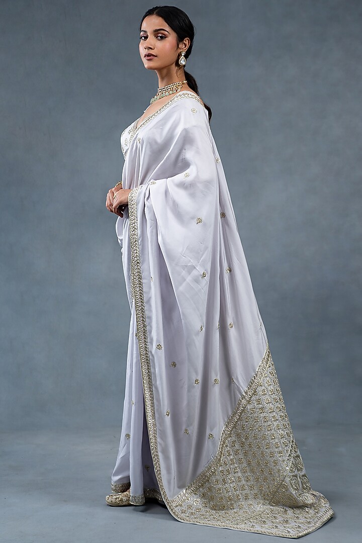 Light Grey Habutai Silk Hand & Machine Embroidered Wedding Saree Set by RICHA AHLUWALIA at Pernia's Pop Up Shop