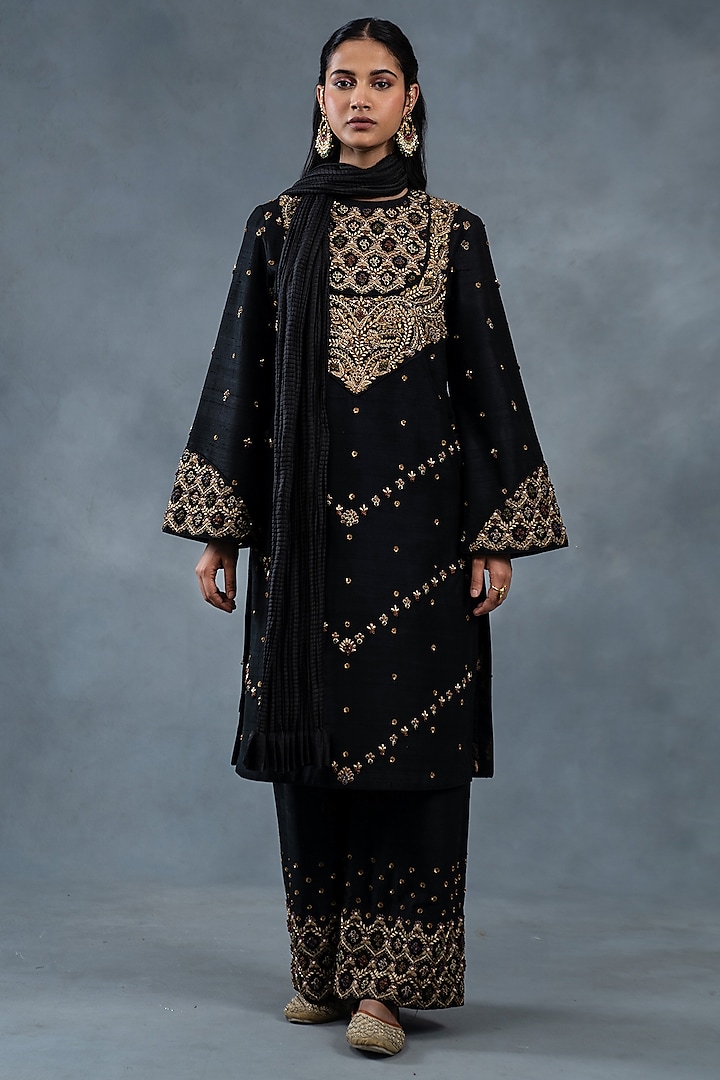 Black Raw Silk Hand Embroidered Kurta Set by RICHA AHLUWALIA at Pernia's Pop Up Shop