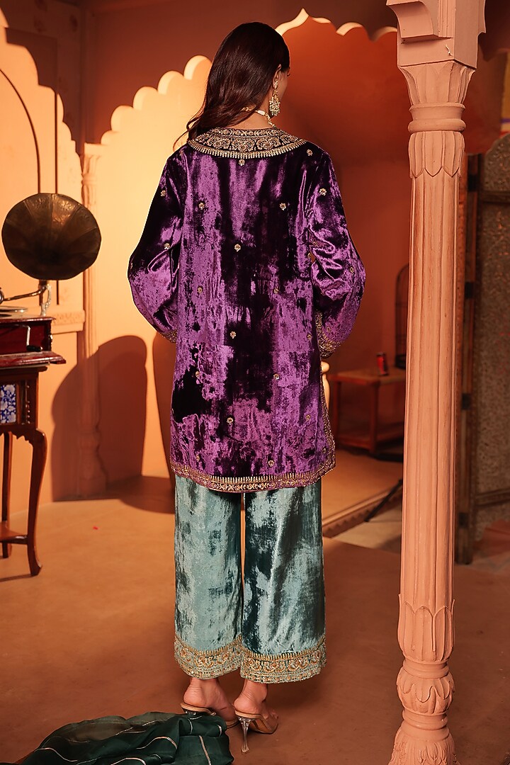 Purple Silk Velvet Sequins & Zardosi Hand Embroidered Kurta Set by RICHA AHLUWALIA at Pernia's Pop Up Shop