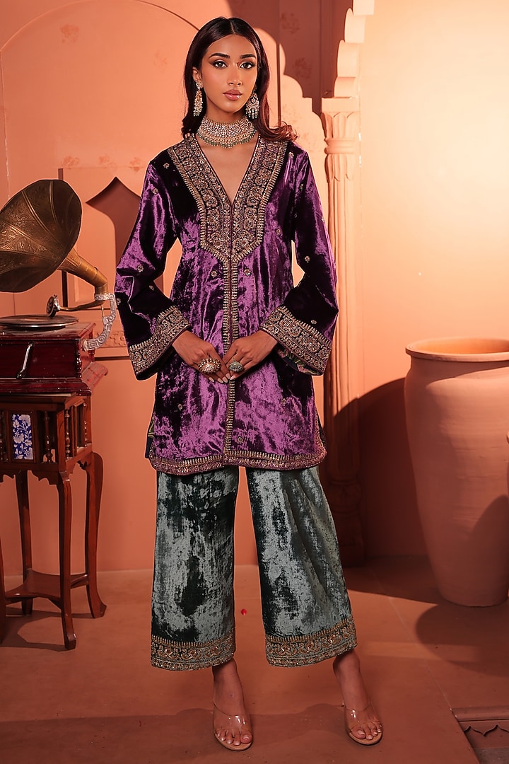Purple Silk Velvet Sequins & Zardosi Hand Embroidered Kurta Set by RICHA AHLUWALIA at Pernia's Pop Up Shop
