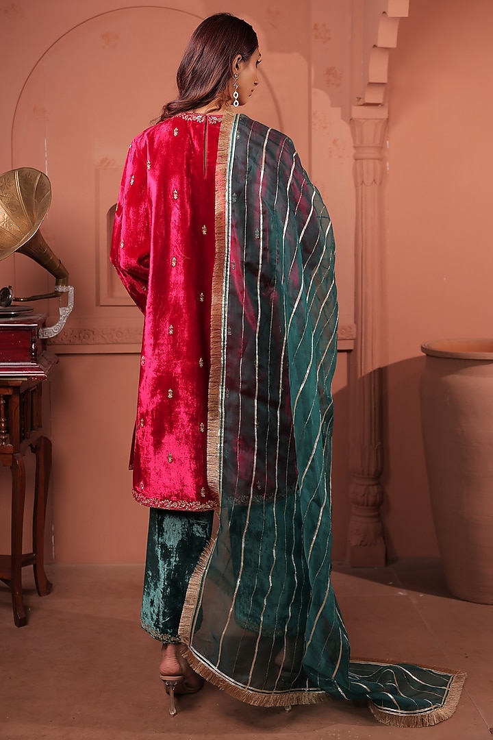 Red-Pink Silk Velvet Sequins & Zardosi Embroidered Kurta Set by RICHA AHLUWALIA at Pernia's Pop Up Shop