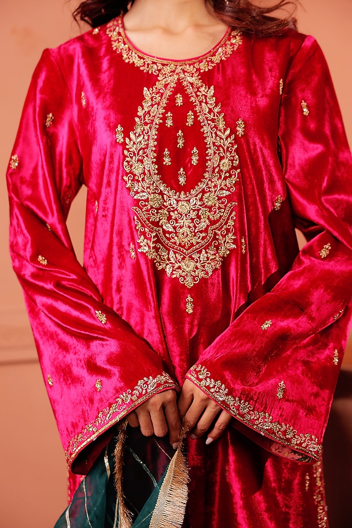 Red-Pink Silk Velvet Sequins & Zardosi Embroidered Kurta Set by RICHA AHLUWALIA at Pernia's Pop Up Shop
