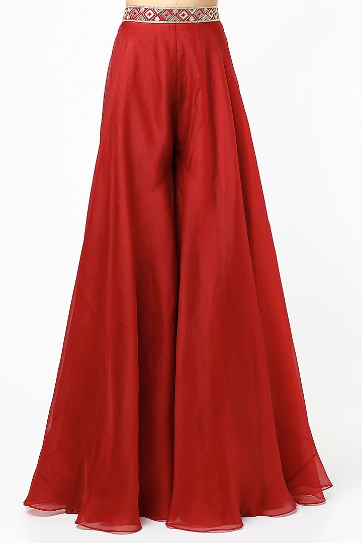 Red Georgette Embroidered Wedding Lehenga Set by Ridhi agarwal at Pernia's Pop Up Shop