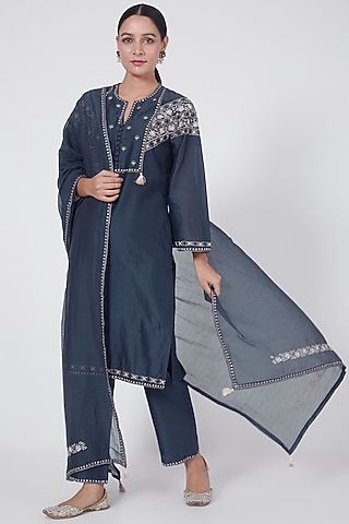 Cobalt Blue Hand Embroidered Kurta Set by Ridhi agarwal