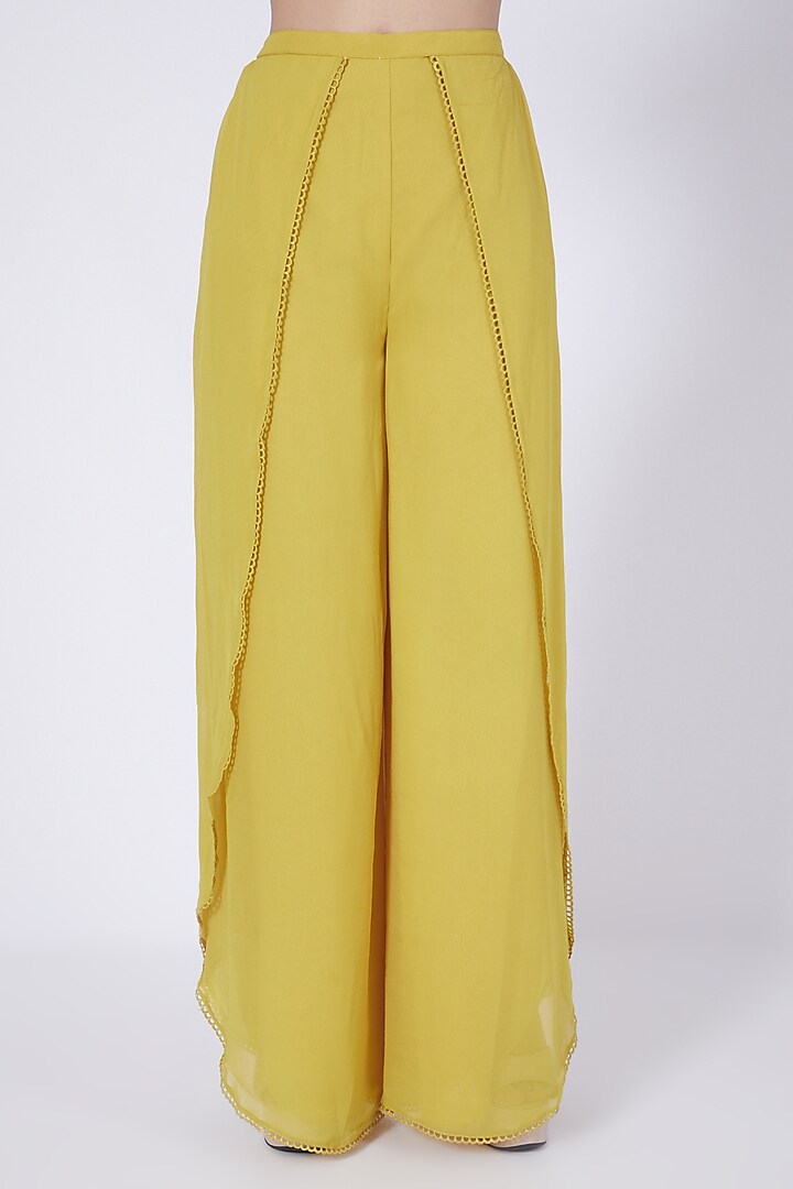 Mustard Hand Embroidered Kurta Set by Ridhi agarwal at Pernia's Pop Up Shop