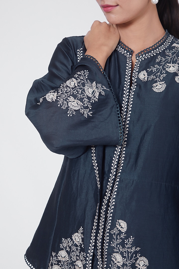 Navy Blue Silk Chanderi Pant Set by Ridhi agarwal at Pernia's Pop Up Shop