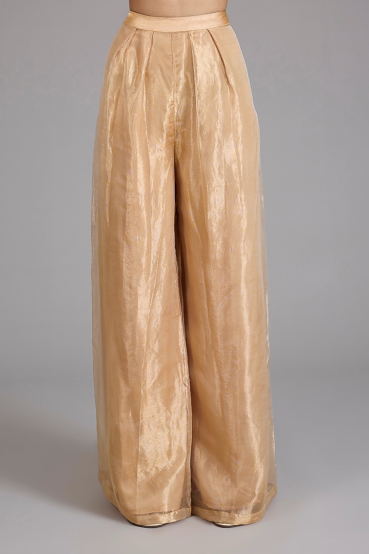 Gold Foil Tissue Embellished Kurta Set by Ridhima Bhasin at Pernia's Pop Up Shop