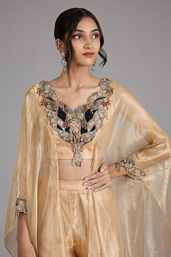 Gold Foil Tissue Embellished Kurta Set by Ridhima Bhasin at Pernia's Pop Up Shop