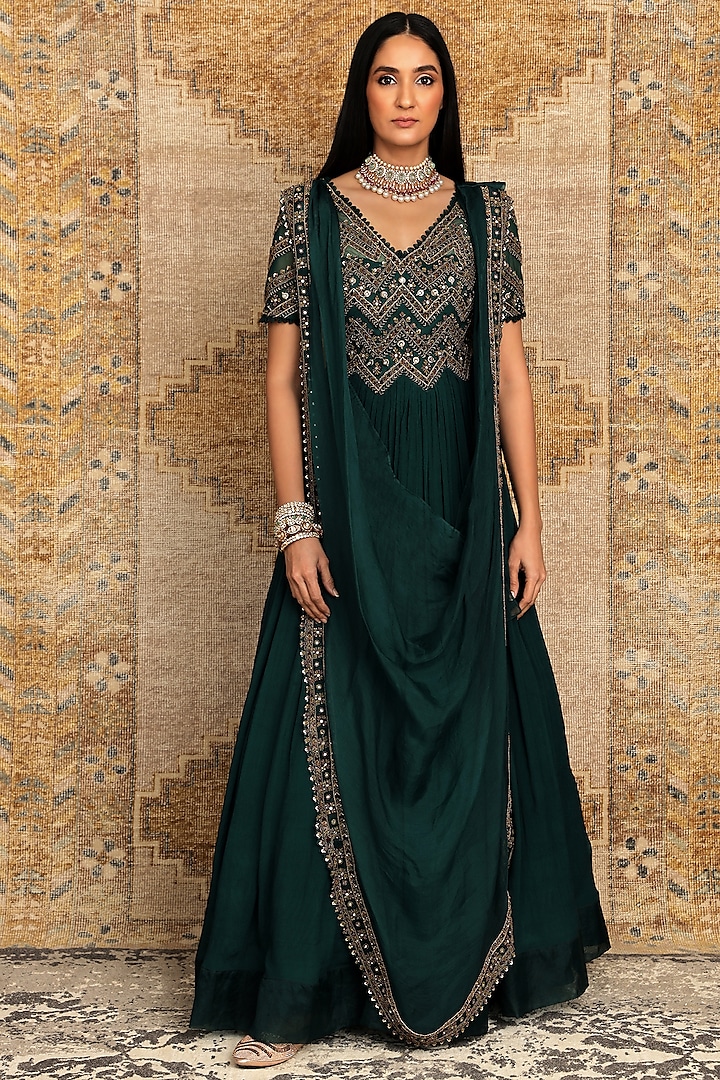 Verdant Green Embroidered Wedding Anarkali Set by Ridhima Bhasin at Pernia's Pop Up Shop