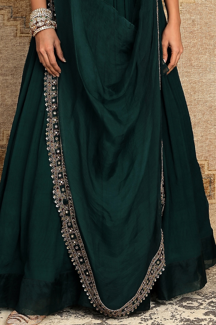 Verdant Green Embroidered Wedding Anarkali Set by Ridhima Bhasin at Pernia's Pop Up Shop