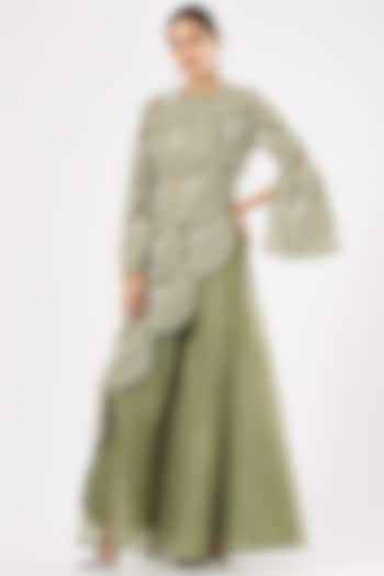 Sage Green Embroidered Kurta Set by Ridhima Bhasin at Pernia's Pop Up Shop