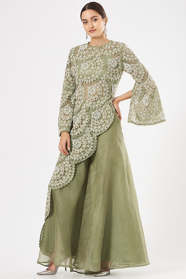 Sage Green Embroidered Kurta Set by Ridhima Bhasin at Pernia's Pop Up Shop