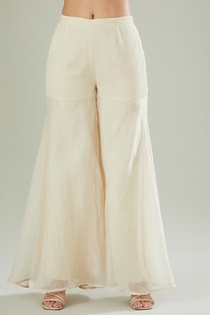 White Organza Embroidered Cape Set by Ridhima Bhasin at Pernia's Pop Up Shop
