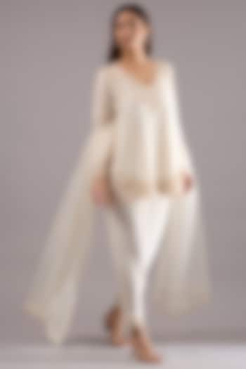 Ivory Chanderi Embroidered Kurta Set by Ridhima Bhasin at Pernia's Pop Up Shop