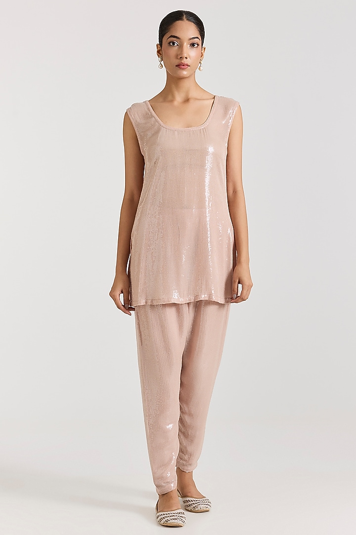 Pink Chanderi Hand Embellished Kurta Set by Ridhima Bhasin at Pernia's Pop Up Shop