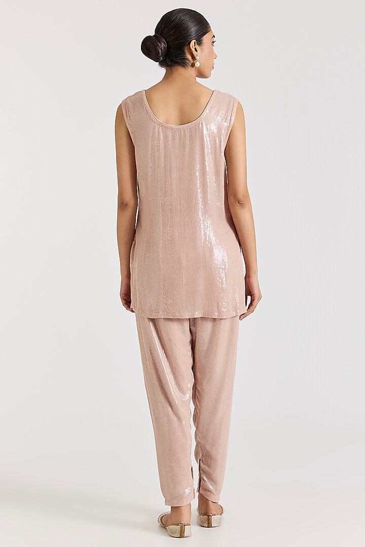 Pink Chanderi Hand Embellished Kurta Set by Ridhima Bhasin at Pernia's Pop Up Shop