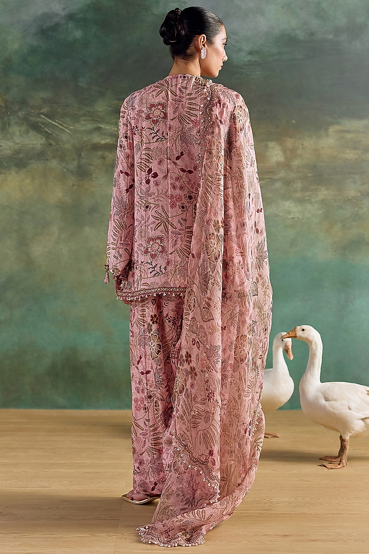 Petal Pink Habutai Silk Printed Kurta Set by Ridhima Bhasin at Pernia's Pop Up Shop