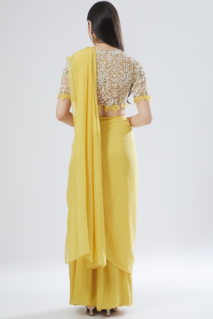 Sunshine Yellow Organza & Chiffon Pre-Draped Wedding Saree Set by Ridhima Bhasin at Pernia's Pop Up Shop