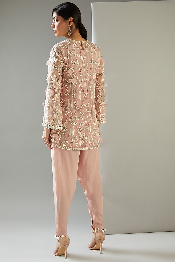 Blush Pink Embroidered Kurta Set by Ridhima Bhasin at Pernia's Pop Up Shop