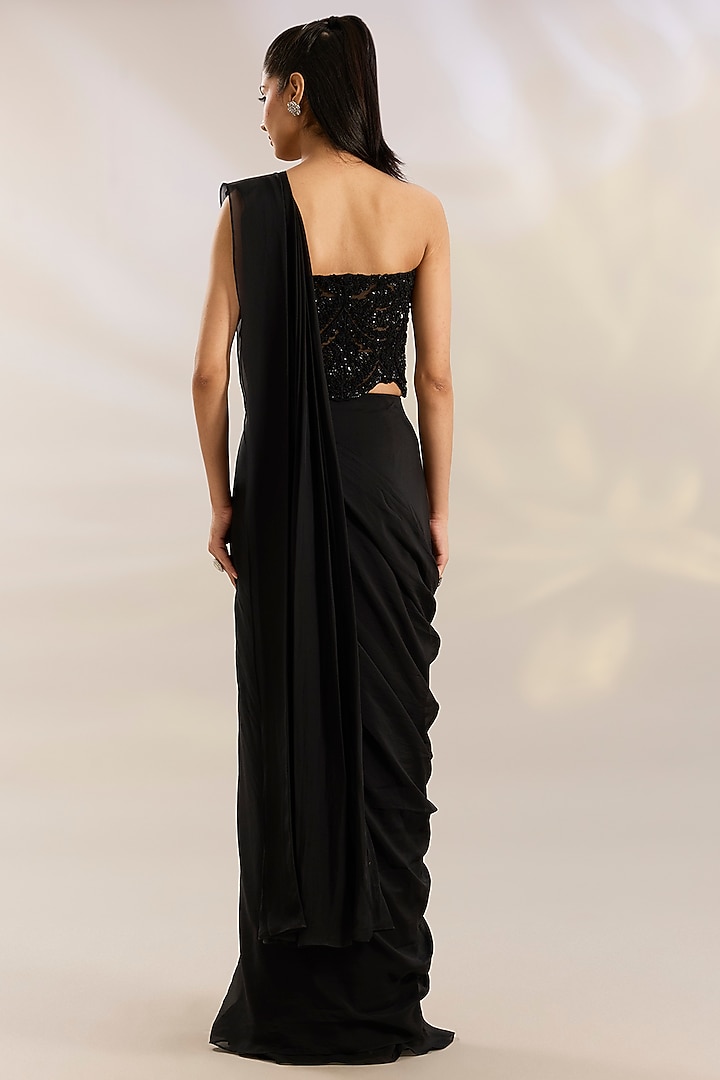Black Net & Chiffon Wedding Saree Set by Ridhima Bhasin at Pernia's Pop Up Shop