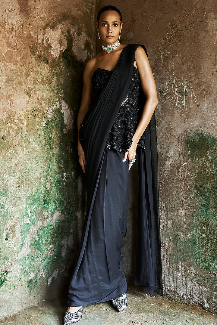 Black Net & Chiffon Draped Reception Saree Set by Ridhima Bhasin at Pernia's Pop Up Shop