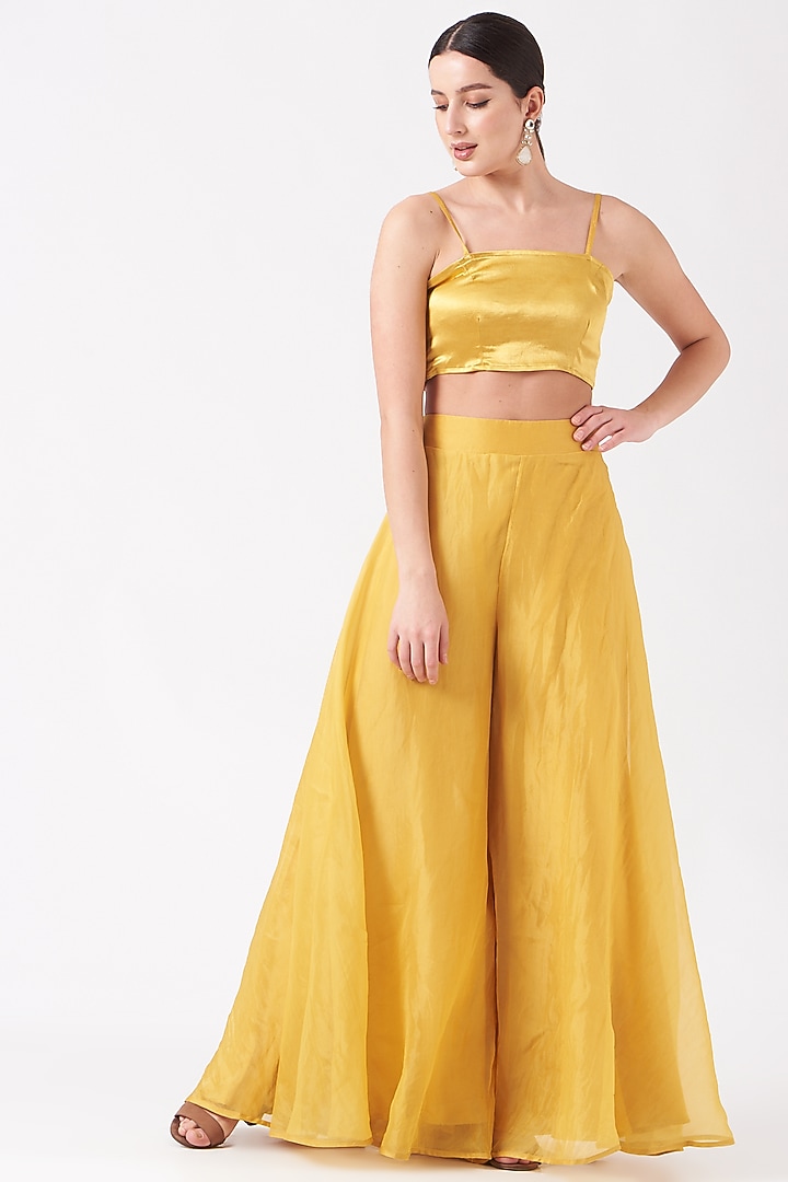 Sunshine Yellow Zardosi Embroidered Kurta Set by Ridhima Bhasin at Pernia's Pop Up Shop