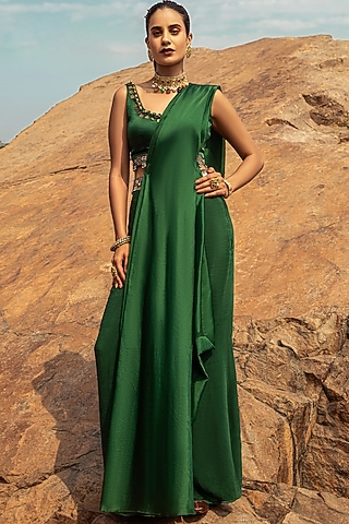 Emerald Green Embroidered Saree Set With Belt by Ridhima Bhasin