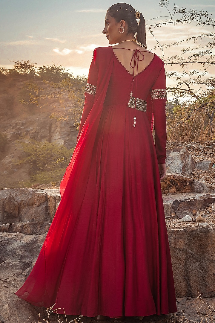Fuchsia Embroidered Wedding Anarkali Set by Ridhima Bhasin at Pernia's Pop Up Shop