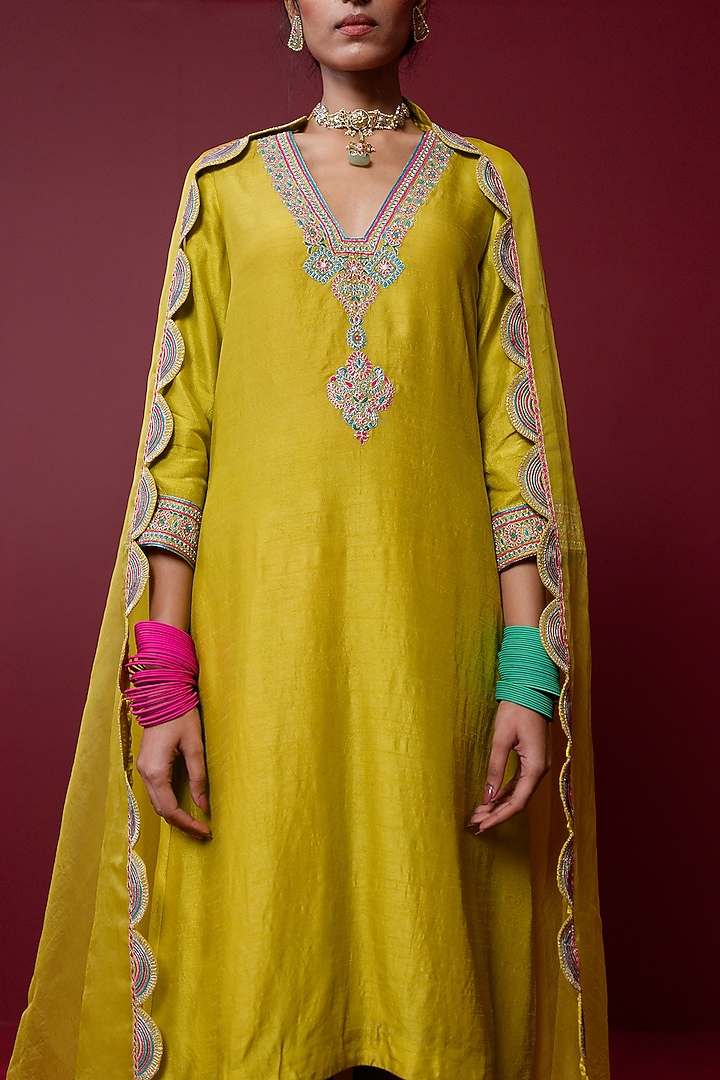 Mustard Viscose Raw Silk & Pure Silk Organza Hand Embroidered Kurta Set by Ridhimaa Gupta at Pernia's Pop Up Shop