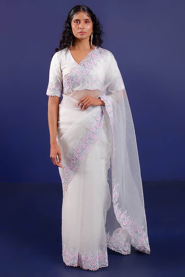 Off-White Pure Silk Organza Resham Embroidered Saree Set by Ridhimaa Gupta