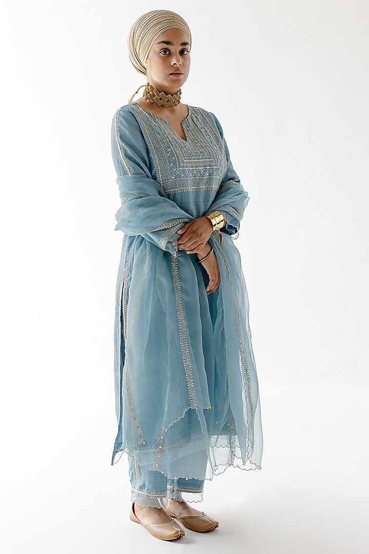 Blue Viscose Raw Silk & Pure Cotton Voile Zari Embroidered Kurta Set by Ridhimaa Gupta at Pernia's Pop Up Shop