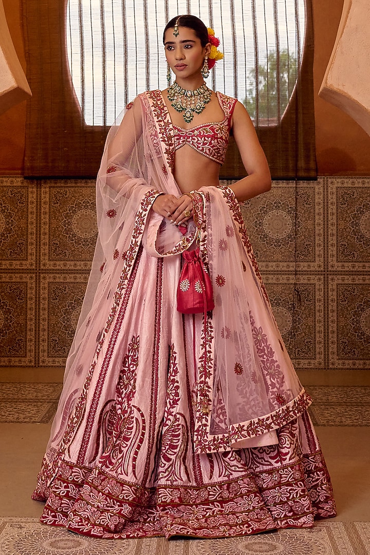 Peach Pink Raw Silk Resham Hand Embroidered Bridal Bridal Lehenga Set by Ridhi garg at Pernia's Pop Up Shop