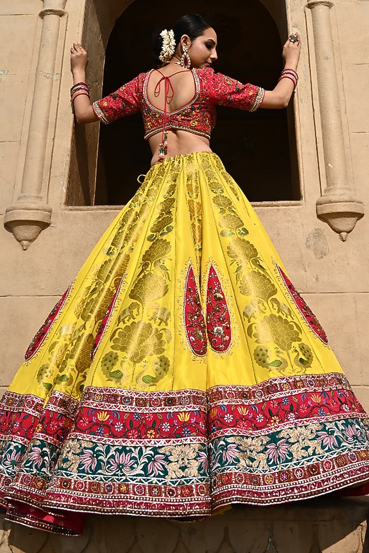 Yellow Banarasi Silk Zardosi Embellished Bridal Bridal Lehenga Set by Ridhi garg at Pernia's Pop Up Shop
