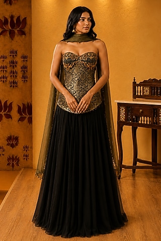 Black Georgette Pleated Skirt Set by Ridhi garg