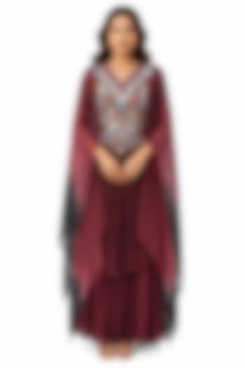 Maroon Crepe Mirror Work Kurta Set by Ridhi garg at Pernia's Pop Up Shop