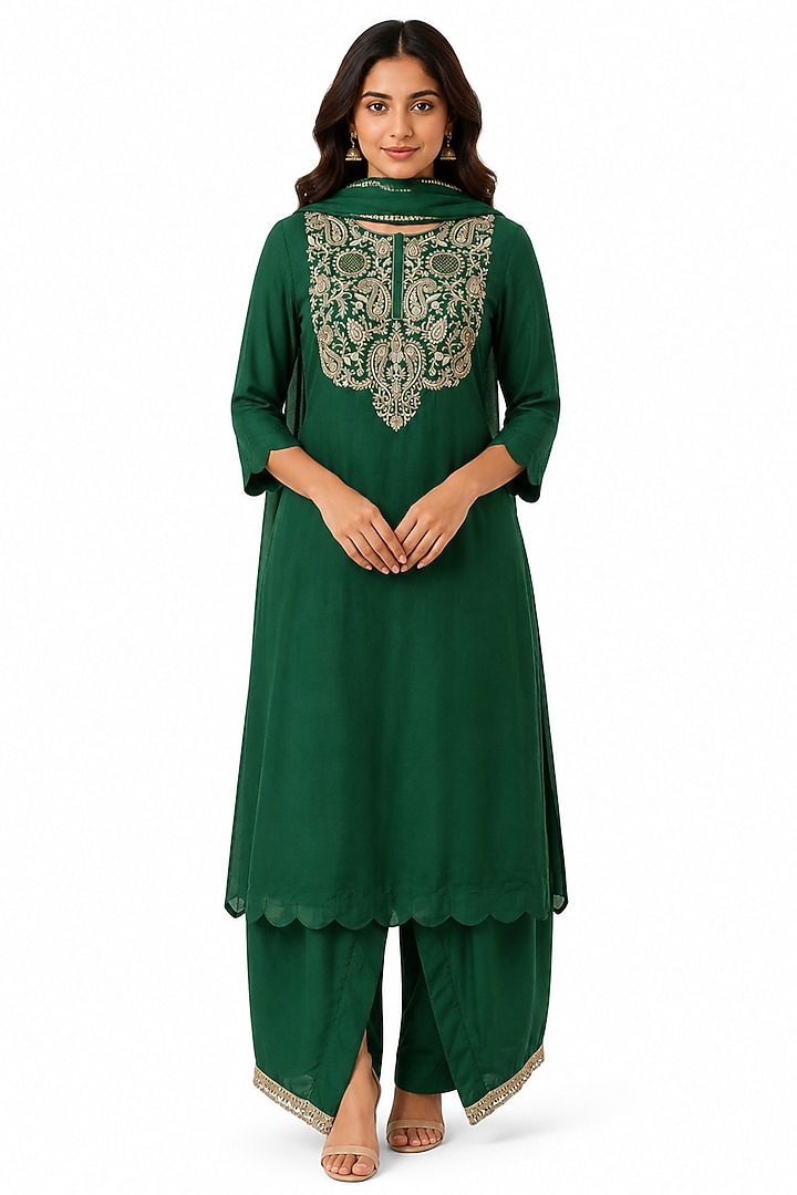Green Silk Hand Work Kurta Set by Ridhi garg at Pernia's Pop Up Shop