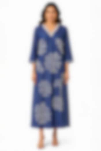 Indigo Blue Silk Aari Work Party Wear Anarkali Set by Ridhi garg at Pernia's Pop Up Shop